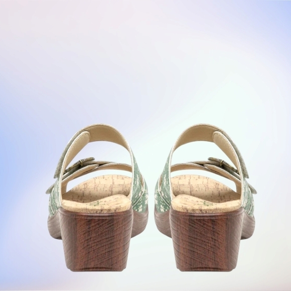 ALEGRIA Sierra Green Acres Sandal - Picture 5 of 9